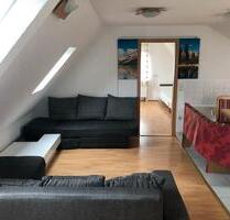 2 Zimmer Dachgeschoss - 580,00 EUR Kaltmiete, ca.  46,00 m² in Weingarten (PLZ: 88250)