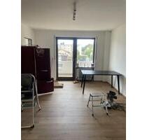 1,5 Zimmer Wohnung mit Balkon - 625,00 EUR Kaltmiete, in Nürnberg (PLZ: 90482) Erlenstegen