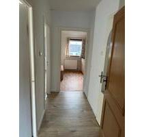 Gemütliches WG Zimmer in 40m2 Wohnung ab sofort frei - Bremen Burglesum