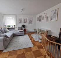 Herrenberg-Kernstadt: schöne 3 Zimmer Wohnung ca. 90 qm