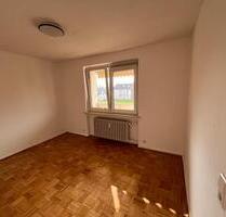 3 Zimmer Wohnung in Isernhagen - 800,00 EUR Kaltmiete, in Burgwedel (PLZ: 30938)