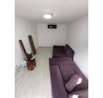 1Zimmer Wohnung in Lomersheim - 400,00 EUR Kaltmiete, ca.  33,00 m² in Mühlacker (PLZ: 75417)