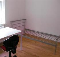 Gemütliches Zimmer in 2er-Wg für StudentenAzubis in Bamberg-Ost