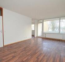 Singles und Paare aufgepasst!! Frisch renovierte 2 Zimmer Wohnung mit Balkon in DUI-Obermeiderich - Duisburg Mittelmeiderich