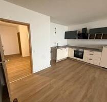 2 Zimmer Wohnung ca 60m2 mit Balkon Erdgeschoss in Regen - Osterhofen