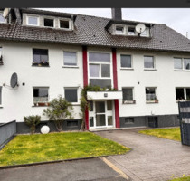Sonnige modernisierte 4 Zimmer Wohnung mit Einbauküche in SG Mit - Solingen