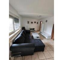 Schöne Helle 2 Zimmer Küche Bad Wohnung mit separaten Eingang - Merchweiler