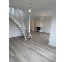 4,5 Zimmer Maisonette Wohnung 140 qm Erstbezug n. Sanierung in 25462 Rellingen