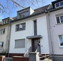Großzügige 3,5-Zimmer Maisonettewohnung in gepflegtem Zweifamilienhaus– Erstbezug nach Kernsanierung - Bonn Beuel-Mitte