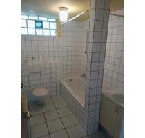 5 Zimmer Wohnung - 900,00 EUR Kaltmiete, ca.  105,00 m² in Mönchengladbach (PLZ: 41065) Nord