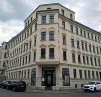 2 Zimmer Wohnung mit Balkon und Parkett und separater Küche - Leipzig Altwest