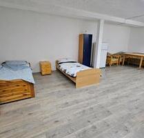 WG Wohnung MietarbeiterPendler - 500,00 EUR Kaltmiete, ca.  150,00 m² in München (PLZ: 80995) Feldmoching-Hasenbergl