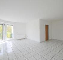 Möbel rein und fertig. Moderne 2-Zimmer Erdgeschoß-Wohnung mit großem Balkon im Zentrum von Marl