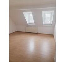 Frisch Sanierte 44,87qm 2-Raum Dachgeschosswohnung! Wohnen Sie in einer neu sanierten 2-Zimmer Dachgeschosswohnung in einer der besten Lagen der Altstadt und genießen Sie den einzigartigen Ausblick! - Döbeln