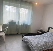 Schönes und helles Zimmer in einer zweier WG ab Sofort Verfügbar! - Langen (Hessen)