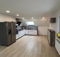 Moderne 4 Zimmer Dachgeschosswohnung in Freigericht