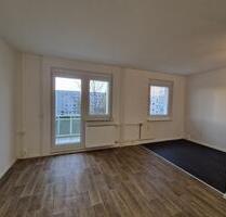 1-Zimmer mit Aussicht, Balkon und Wannenbad in der 3. Etage - Leipzig Lausen-Grünau