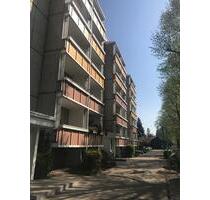 Schöne 3 Zimmer Wohnung - 320,00 EUR Kaltmiete, ca.  62,10 m² in Neubrandenburg (PLZ: 17033)