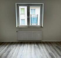 Lichtdurchflutete 3-Zimmer Wohnung ab sofort Verfügbar - Essen Stadtbezirk IV