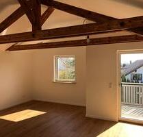Helle 4-Zimmer Wohnung mit Balkon, EBK und zwei Stellplätzen - Ergolding