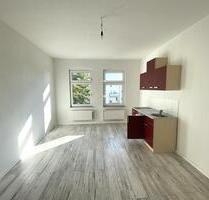 Helle 2-Zimmer Wohnung mit EBK im DG - Magdeburg Leipziger Straße