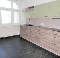 * mit Balkon + Küche * 4 Zimmer Wohnung in Werdau zu vermieten!