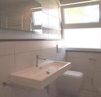 Großzügige Zweizimmer Wohnung (84 qm) 2 Balkone und Einzelgarage - Bonn Gielgen