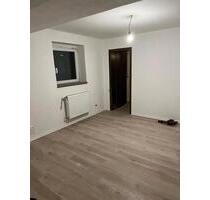 2 12 Zimmer Erdgeschoss Wohnung komplett renoviert. - Werdohl