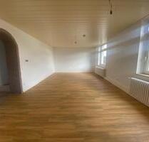 Helle 3 Zimmer Wohnung, 2. Etage in Duisburg Friemersheim