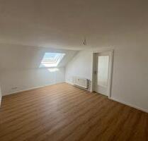 Erstbezug nach Sanierung: 4 Zimmer DG-Wohnung in Vöhringen