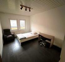 Schönes, gepflegtes Zimmer in Zuffenhausen - Top Lage - Stuttgart