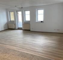 Traumausblick! 3-Zimmer Wohnung mit Küche Balkon Aufzug - Friedberg (Hessen)
