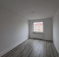 Anfragen NUR per E-Mail. Günstige 3-Zimmer Wohnung in der Nähe Geestebogen. - Bremerhaven Mitte