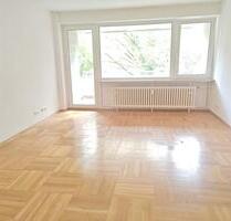 3ZW WOHNUNG BALKON WANNENBAD KÜCHE GÄSTE WC GARTEN MITBENUTZUNG SCHEIDSTRMARBACHWEG U BAHN U5 BUS M34 2er WG GEEIGNET - Frankfurt am Main Mitte-Nord