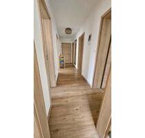 4-Zimmer Wohnung zu vermieten - 1.050,00 EUR Kaltmiete, ca.  90,00 m² in Erlangen (PLZ: 91056) Alterlangen