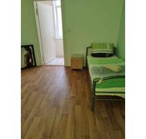 WG Zimmer in Bremen Centrum - 450,00 EUR Kaltmiete, ca.  14,00 m² in Bremen (PLZ: 28195)