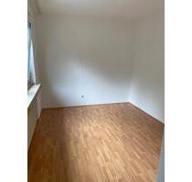 Helle 3 Zimmer Wohnung mit großem Balkon - Mönchengladbach Nord