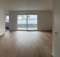neuwertige 2 Zimmer Wohnung mit 2 Stellplätzen und großem Balkon - Vaihingen an der Enz