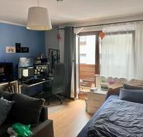 Helles möbliertes WG-Zimmer 22,3 qm mit Balkon - Hamburg Harburg