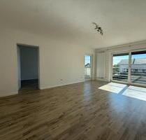 Großzügige 4 Zimmer Wohnung mit großer Terrasse - renoviert - Deggendorf