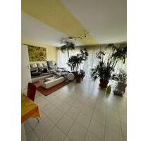 2 Zimmer Wohnung mit Balkon und Garage in M‘gladbach Neuwerk - Mönchengladbach Süd