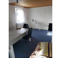 Vermiete eine 4 Zimmer Wohnung (Warmmiete) - Neckartenzlingen
