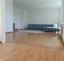 Helle und geräumige 3-Zimmer Wohnung in zentraler Lage mit Balkon - Königs Wusterhausen