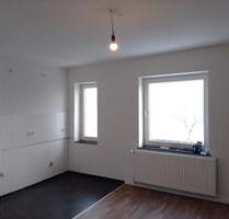 Anfragen NUR per Email. 55 qm - Wohnküche, Wohnzimmer, Schlafzimmer, modernes Badezimmer in Mitte-Nord. - Bremerhaven