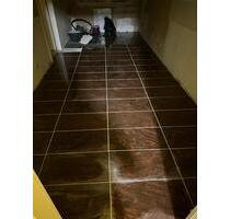 WG-Wohnung Zimmer 25 qm - 600,00 EUR Kaltmiete, ca.  90,00 m² in Bonn (PLZ: 53229) Gielgen