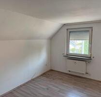 3 Zimmer Dachgeschoss-Wohnung - 700,00 EUR Kaltmiete, in Gaggenau (PLZ: 76571)