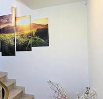 renovierte 2-Zimmer Wohnung mit großer Terrasse , riesiger Garten - Lutzerath