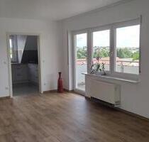 3 Zimmer DG-Wohnung mit schöner Aussicht - Brackenheim