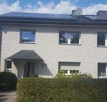 Anspruchsvolle 5 Zimmer Wohnung mit Panoramablick auf den Arnsberger Wald