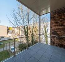Stadtleben mit Freiluft-Feeling: 3 Zimmer & riesiger Balkon warten! - Halle (Saale) Büschdorf